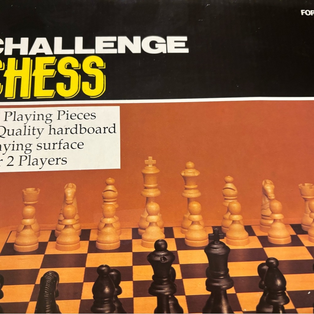 Vintage Solid Wood Challenge Chess Set – 32 Pieces w/ Wood Board